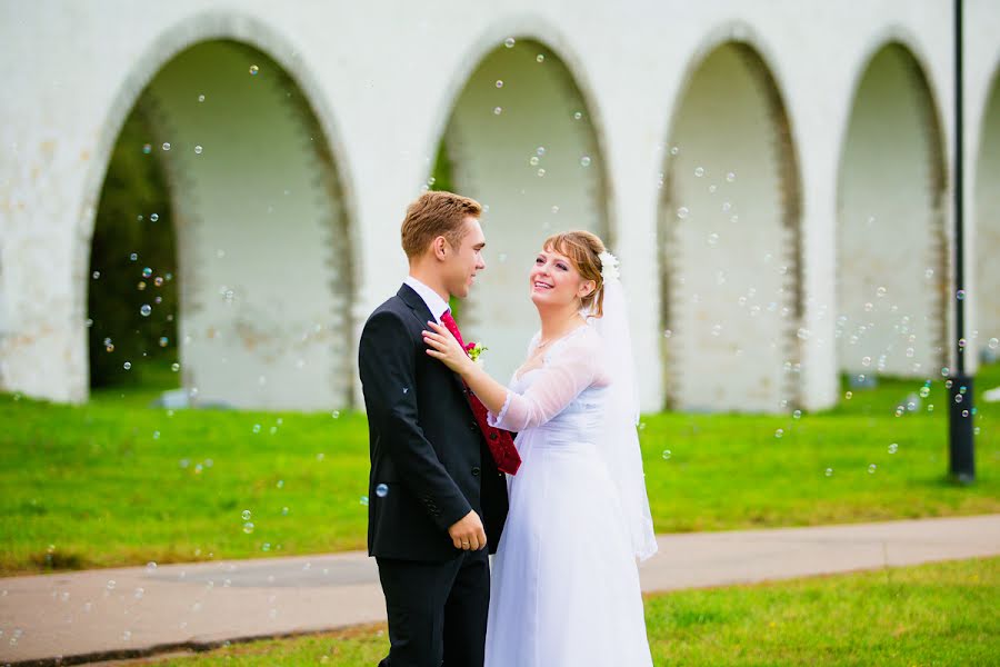 Fotógrafo de casamento Marina Averyanova (marinaave). Foto de 26 de julho 2016