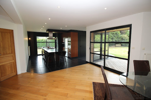 House with pool and garden 4