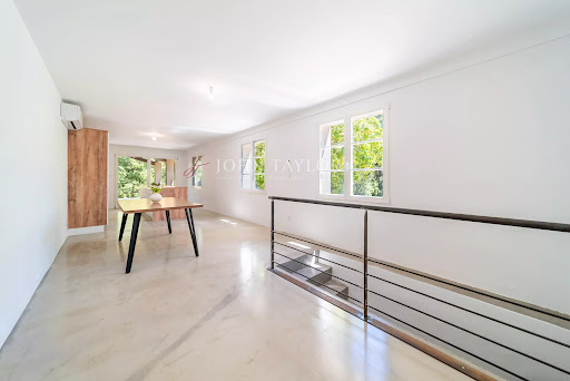 Property with pool 5