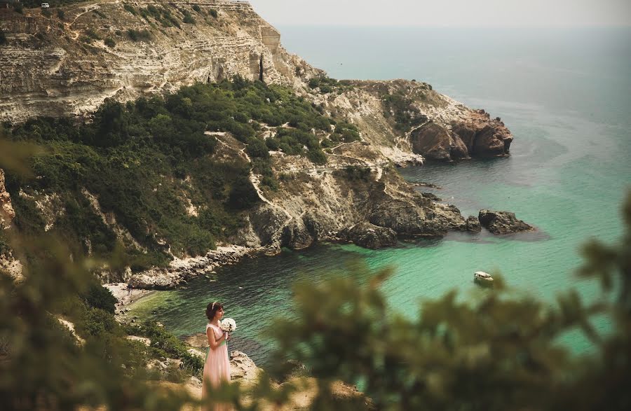 Fotograful de nuntă Aleksandra Danilova (alexandrakuuz). Fotografia din 25 iulie 2015