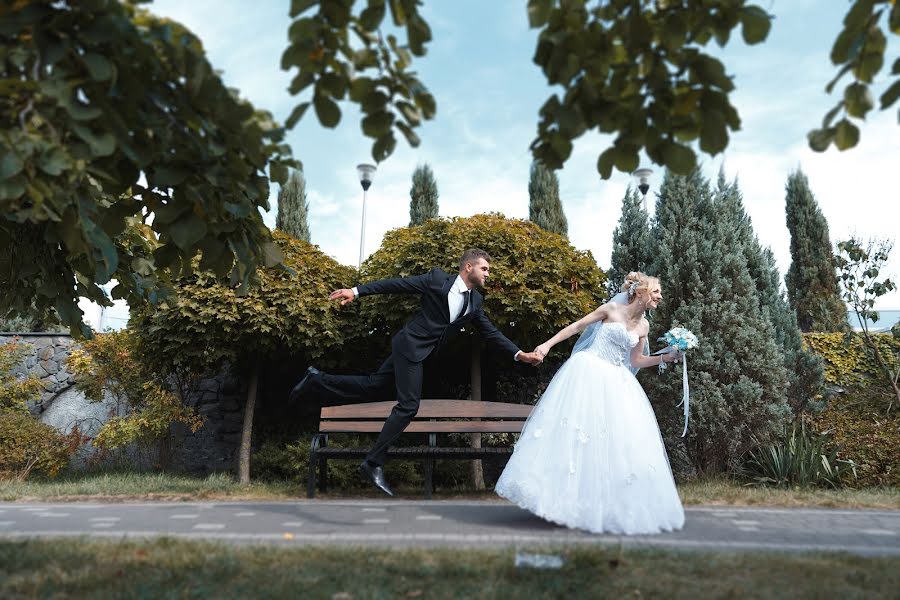 Fotógrafo de casamento Aleksey Titov (titovph). Foto de 23 de novembro 2016