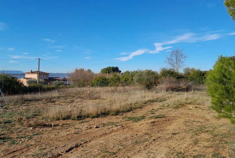  Vente Terrain à bâtir - 800m² à Tavernes (83670) 