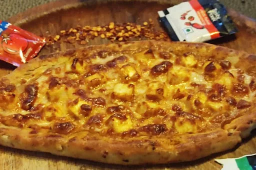 Double Cheese Paneer Makhani Pizza