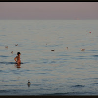 La signora guarda il mar..... di 