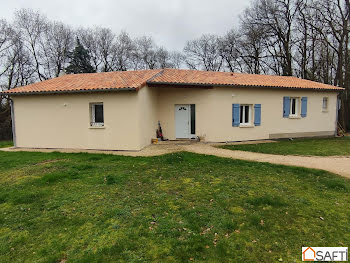 maison à Charroux (86)