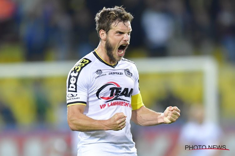 Lokeren-Temse eert "prachtcarrière" van Killian Overmeire, fans scharen zich achter charmeoffensief #AnnounceKillian