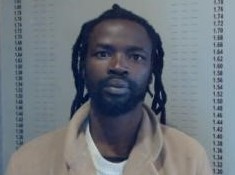 Police are asking for the public's assistance in locating murder suspect Thando Mtshabe, who skipped bail after he was arrested in 2017.