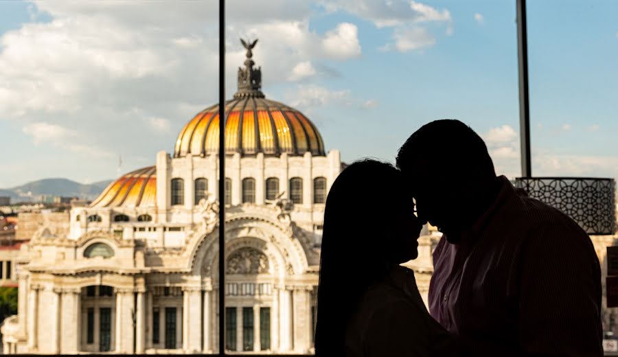 Wedding photographer Cristhian Cañizales (fotocris). Photo of 27 October 2021