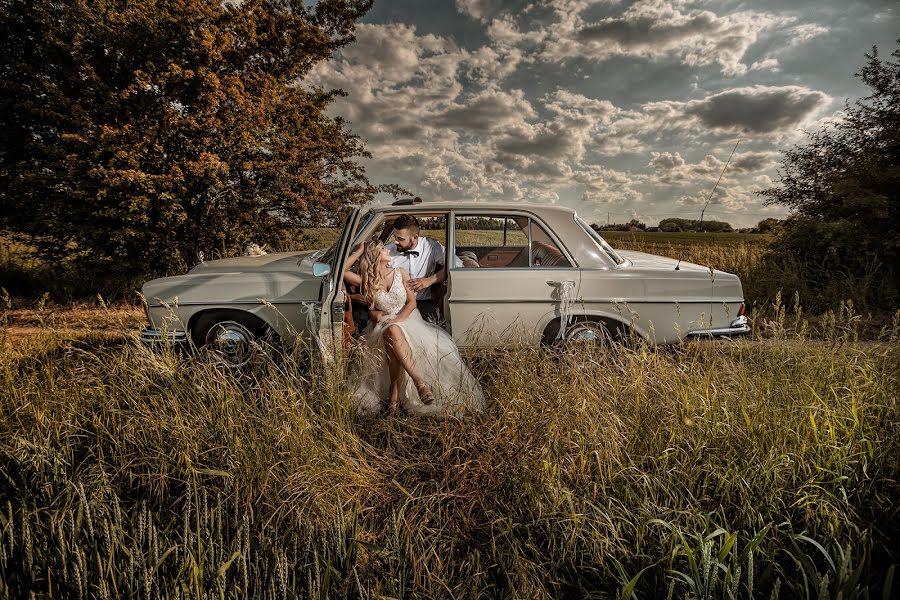 Düğün fotoğrafçısı Marcin Szwarc (szwarcfotografia). 8 Aralık 2021 fotoları