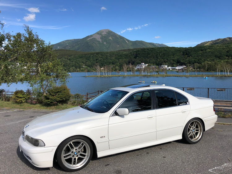 5シリーズ セダンのYoshikenさんが投稿したカスタム事例の投稿画像1枚目