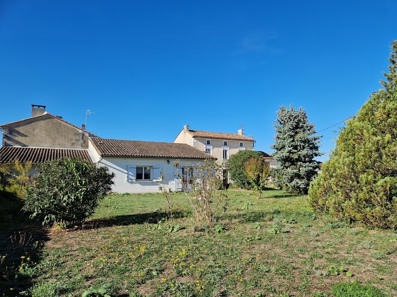 Vente maison 6 pièces 170 m² à Châteauneuf-sur-Charente (16120), 168 000 €