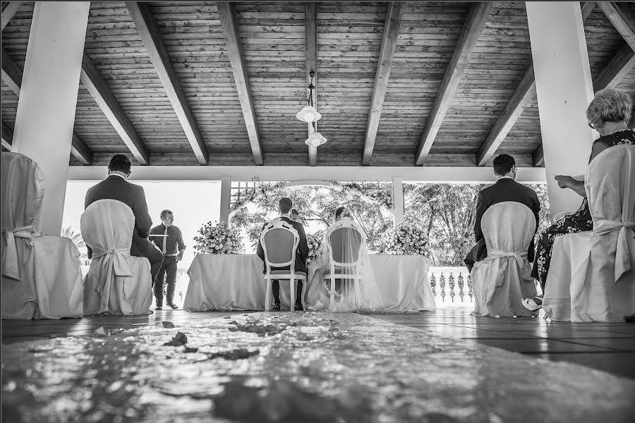 Fotografo di matrimoni Mimmo Galeandro (photovip). Foto del 27 marzo 2019