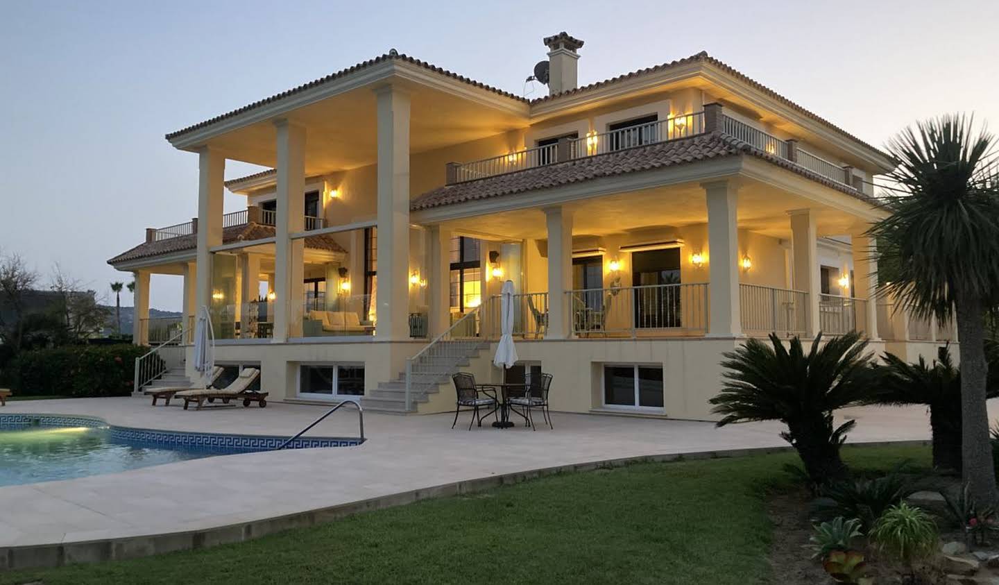 Villa with pool and terrace Sotogrande