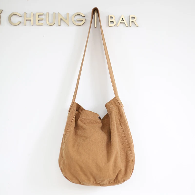 Title 6, Dames vintage schoudertas van gewassen canvas. ...