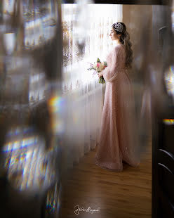 Bryllupsfotograf Magomed Khadisov (hadisovmv). Bilde av 6 april 2022
