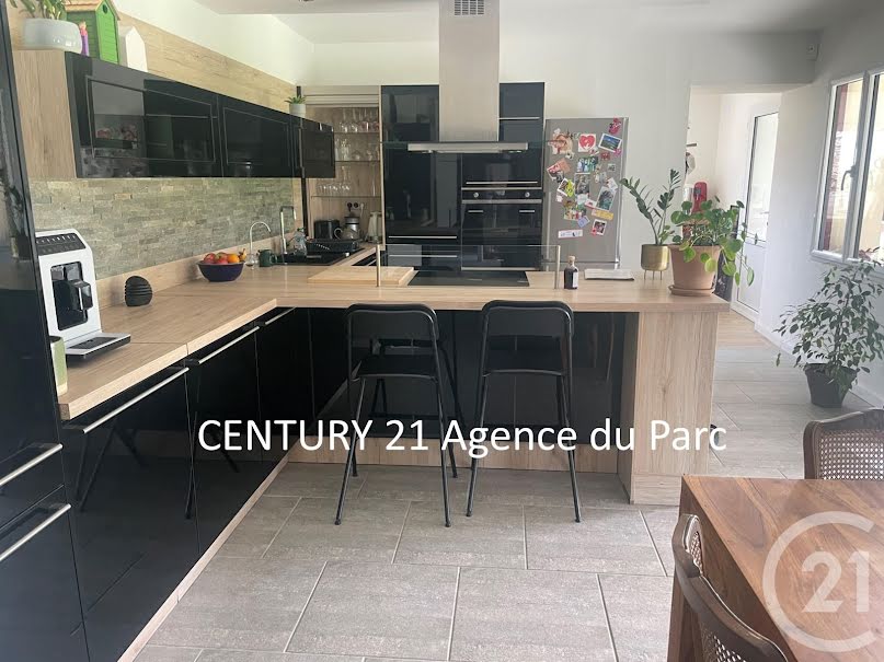 Vente maison 5 pièces 112.4 m² à Arelaune-en-Seine (76940), 240 000 €