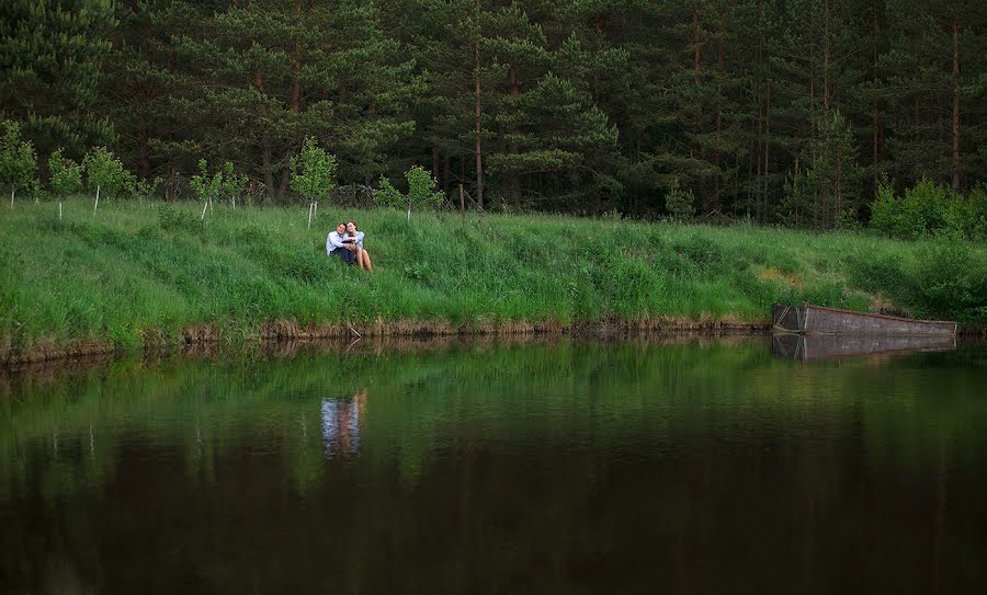 Wedding photographer Vladimir Ezerskiy (dokk). Photo of 27 June 2017