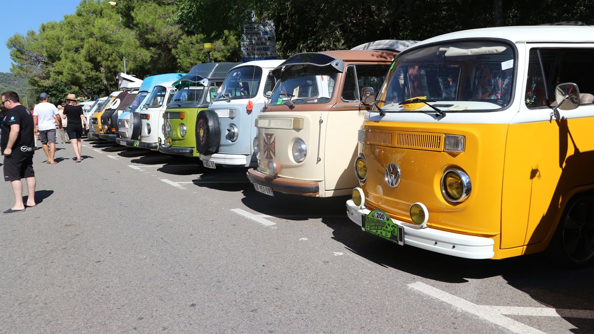 25ª Concentración Clásicos VW Aircooled Tossa de Mar 2018 - 21, 22 y 23 septiembre (AVWC) DoV58SJl2pLdBW04Z27dP6UsBIEuS--KGzpKJKj4wO6RnvwqdkkJjIYBIJW_fgdfYCS1r7WcMXd3rsDQS0lv_lIY4ItqaOMDuihIwCBV5QdM0WoI-Y_NZzg8-Y1q8WwmMoj_SLCuBIYCGPMHbu-2XO3Ub9q-qbQQXCn_G6fYsPBkUWdWQULHzYfYxLzyGBGde8ZmqNO-coJ7JQWibCH16jgF8iGC1jUadSewMdenqK8qjyKB6efyQ6epkYvb6ABZ2ZygzjUmEdDoZFNdNrPdXsWBxZgeX02xKTGkRbiJs7Z6kCdswcSgoMUVKosqP47N0UUCSVI7-l-5bi5adPqCrtFxRniJDMrXJDOQU8H1gKqNgXqGdq0tKwfSiqL6mbD3datJvAcfDf95LinDTcGjy6AYAMBh9X7LSFLnaHXW2kYfeXB3CtVsl-OMZ74Wmcr1h3JruF7psMpSpZWmW7wTMIZIoig9I5tuQSi0fOEBka7cLjZpWsOAxUASL6cZdKMBFgGbtr2D7c7ia2dKhCI0gEMNssdSBgW0cIbe6ZWwutnWzOmn1nAXpEYBJzYZ5len4NsWkX2QkmdQpmSjpeCOH-wQnJCZ556c3SEK5WivcDLc9lOWiu-t6lriiqZaJu0Rmt3huS4HRzgMEGBuqg4RqzmljQKPI7ctk7z1vuCAXx-Si89d7jswwsw6-lpXc4HczPfMFM_4HFhMEXF6gio=w1200-h676-no