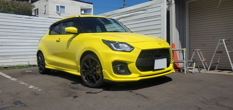 スイフトスポーツのチャンピオンイエロー・洗車に関するカスタム事例の投稿画像1枚目