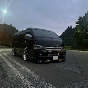 ハイエース