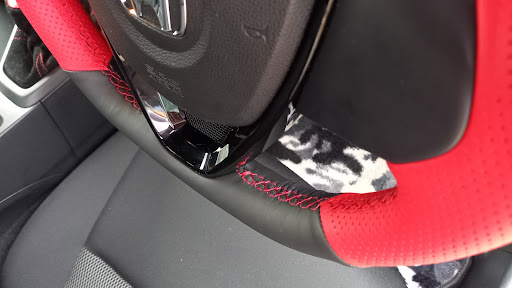 S660 Jw5のトリコローレエクスチェンジ ステアリングカバー取付 革巻き加工 Diy 夏休みの工作に関するカスタム メンテナンスの投稿画像 車のカスタム情報はcartune