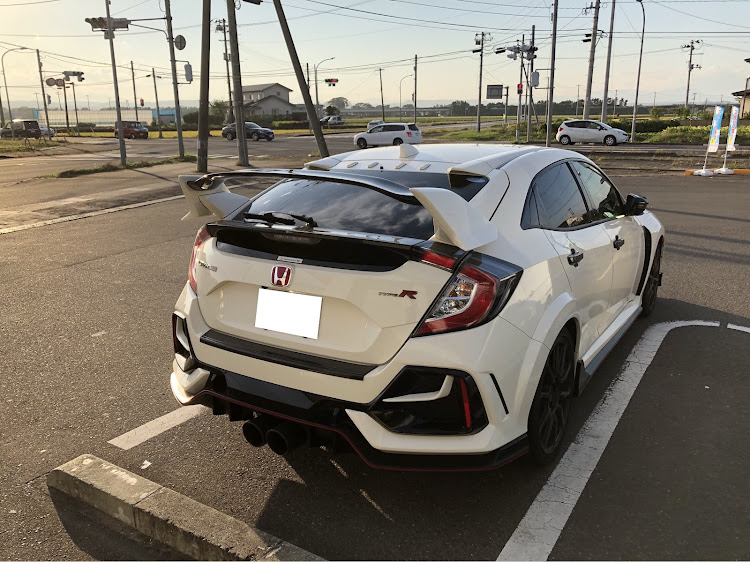 シビックタイプRのFK8に関するカスタム事例の投稿画像2枚目