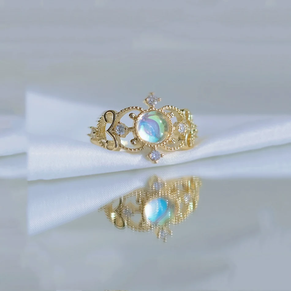 Wunderschöner Spitzen-Hohlraum-Katzenaugen-Zirkon-Gradient-Ring, für einen schimmernden, stilvollen Akzent, der Blicke fängt.