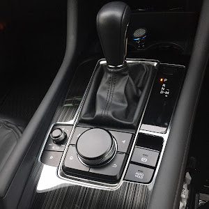 MAZDA3 BP8P
