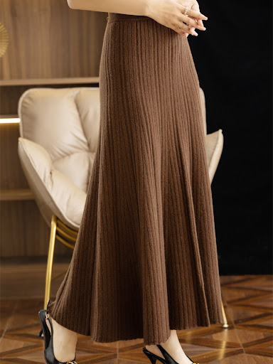 Title 5, Fashionable knitted comfortable skirt perfect f...