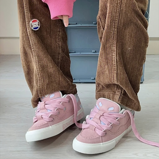 Title 1, Versatile Flat Bottom Skateboarding Shoes for S...