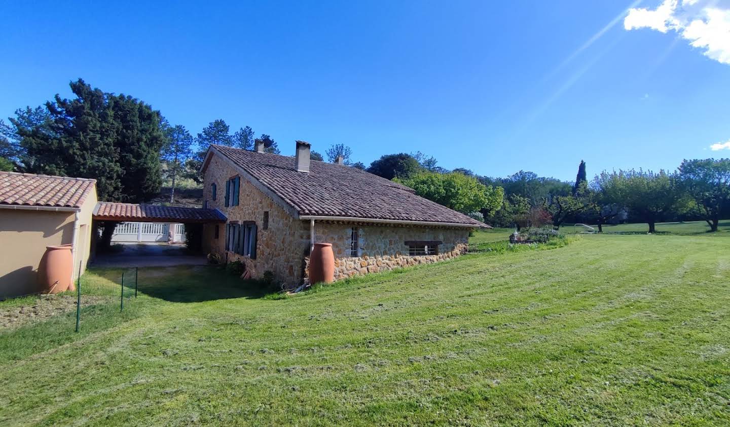 Villa avec piscine et terrasse Montfort