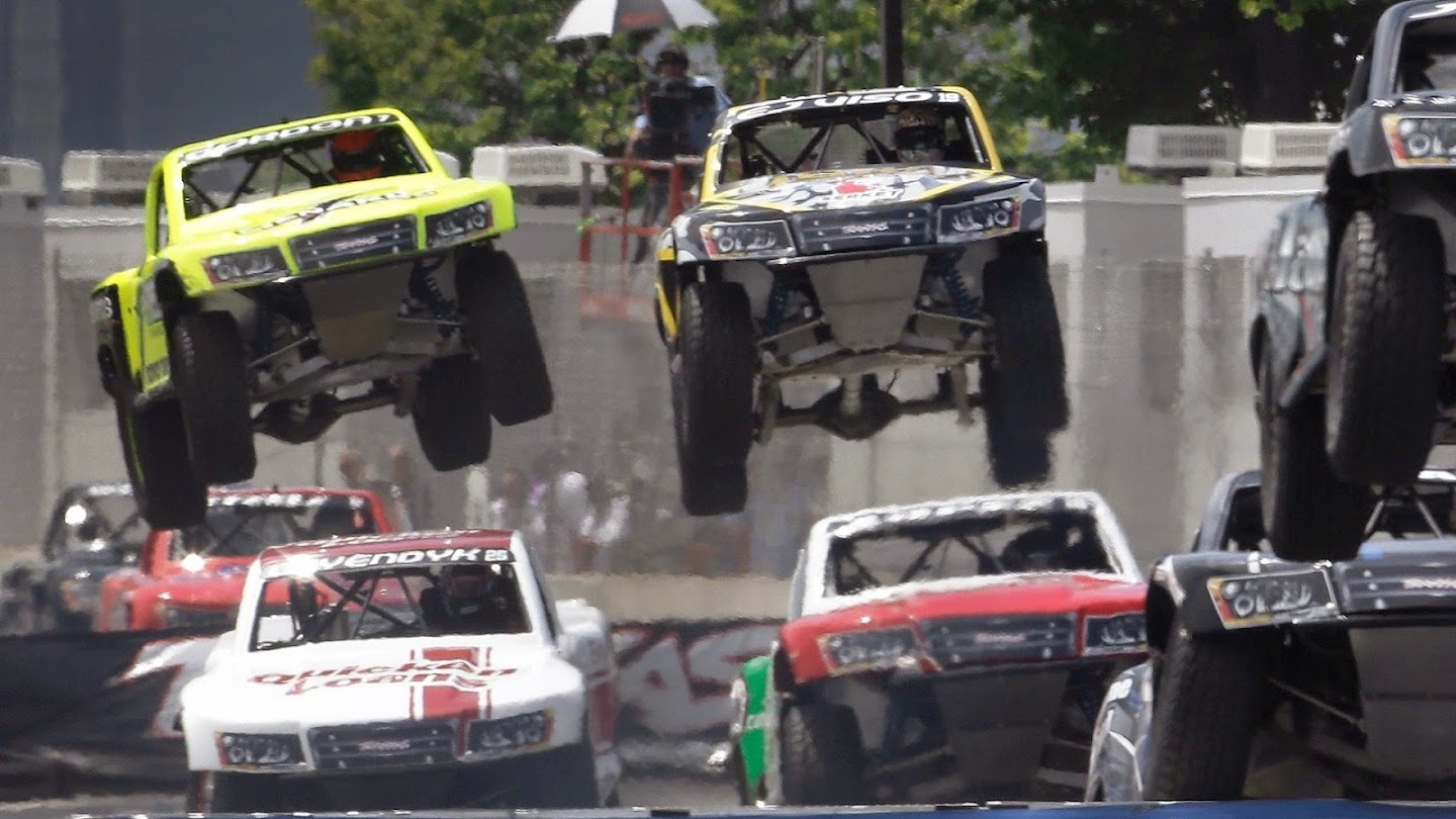 Watch Stadium Super Trucks Race Highlights live