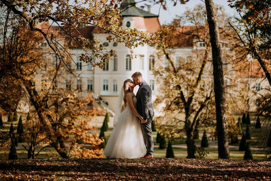 Fotógrafo de casamento Tomasz Walas (slubnografia). Foto de 7 de fevereiro 2023