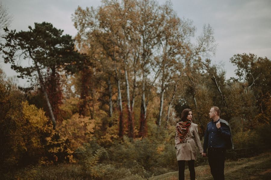 Fotógrafo de casamento Dániel Németh (room8photography). Foto de 3 de março 2019