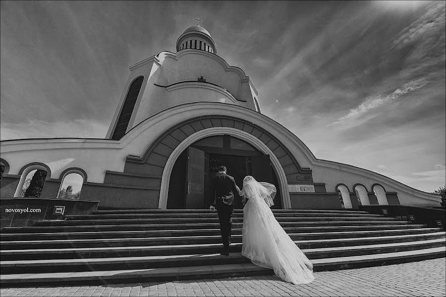 Wedding photographer Ruslan Novosel (novosyol). Photo of 2 November 2014