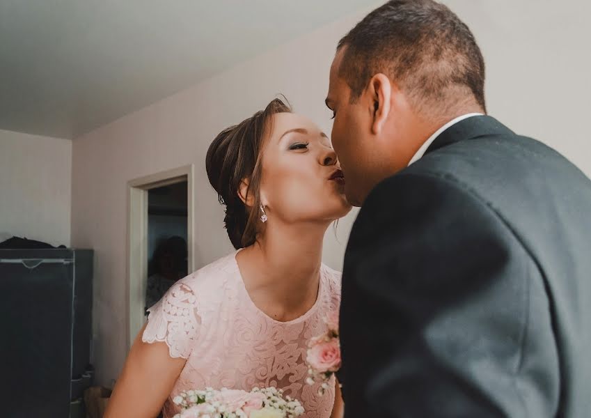 Fotógrafo de casamento Ulyana Vishnyakova (wishphoto). Foto de 28 de outubro 2018