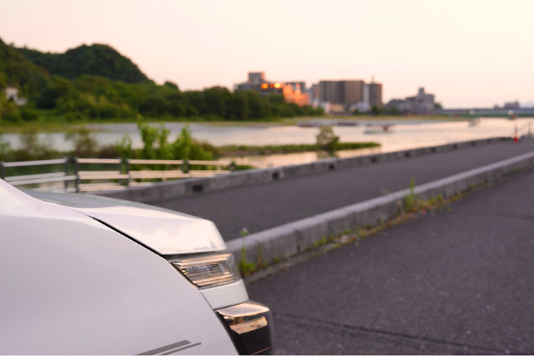 ヴォクシーの夕焼け・SIGMA 50mm F1.4 DG ART・６月もよろしくお願いします・目指せPickUpCars・KUHLに関するカスタム事例の投稿画像3枚目