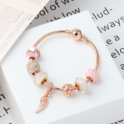 Title 5, Cuentas esmaltadas brazalete de alas de ángel