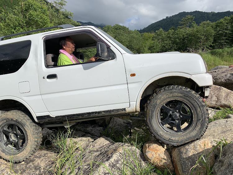 ジムニーのADDICT・オフロード・走行会・ロッククローリング・車遊びに関するカスタム事例の投稿画像40枚目