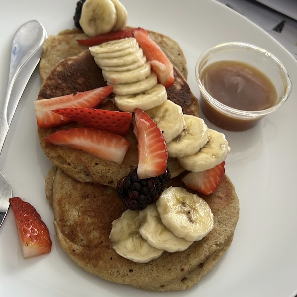 Gluten-Free Pancakes at RAW To Go