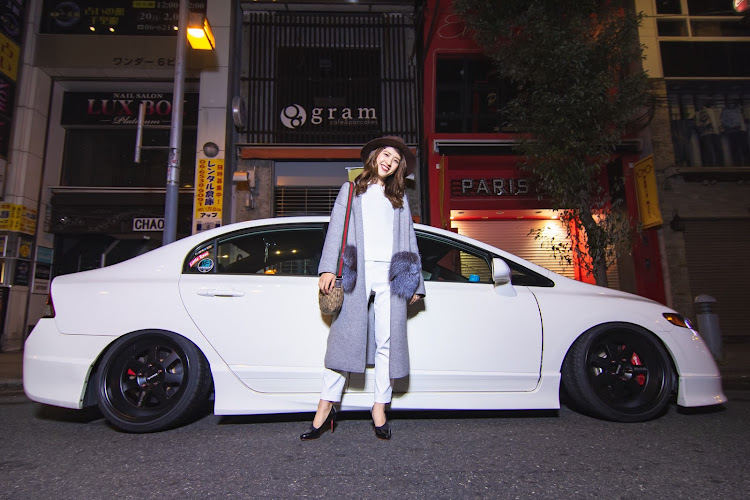 シビックのHONDA・CIVIC・typeR・FD2・モデルさんに関するカスタム事例の投稿画像2枚目