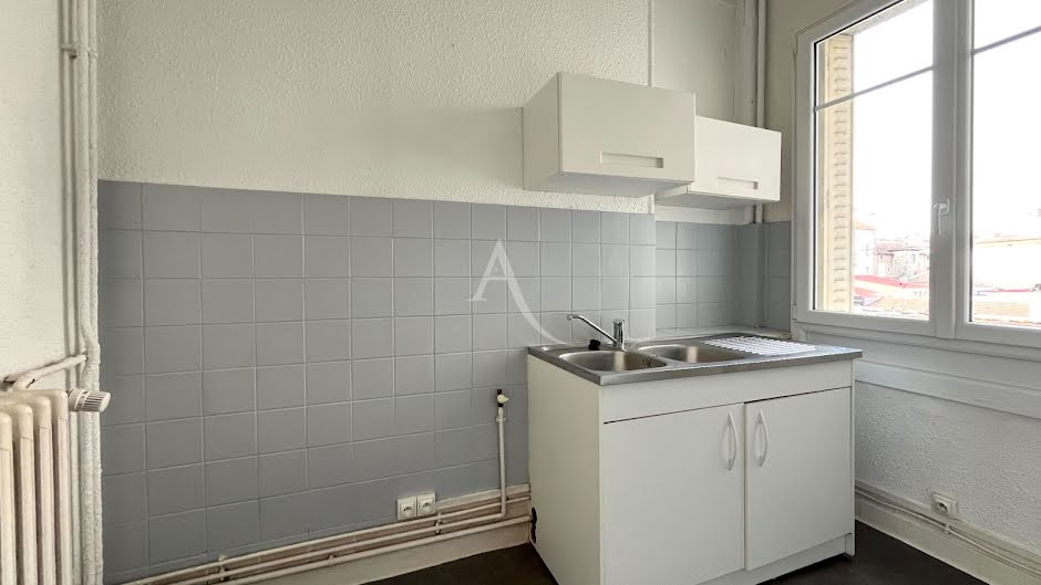 Location  appartement 2 pièces 50.35 m² à Epinal (88000), 575 €