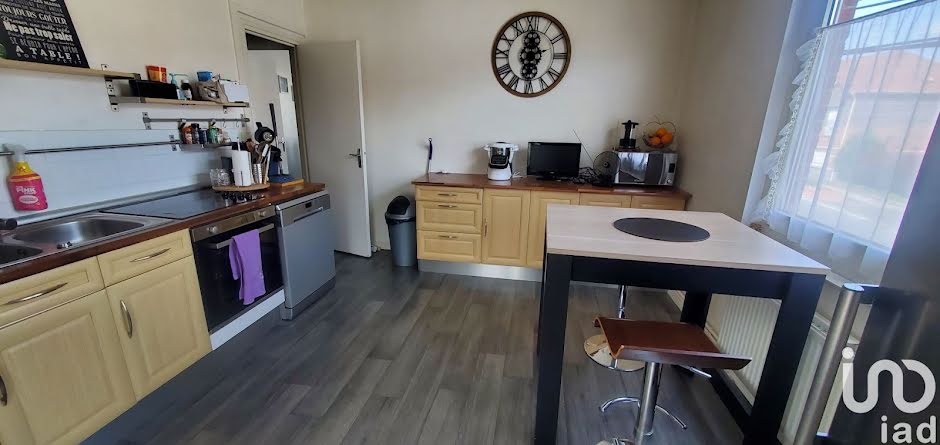 Location  appartement 2 pièces 65 m² à Sains-en-Gohelle (62114), 580 €