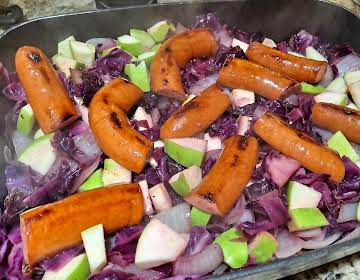 Oktoberfest Red Cabbage & Kielbasa