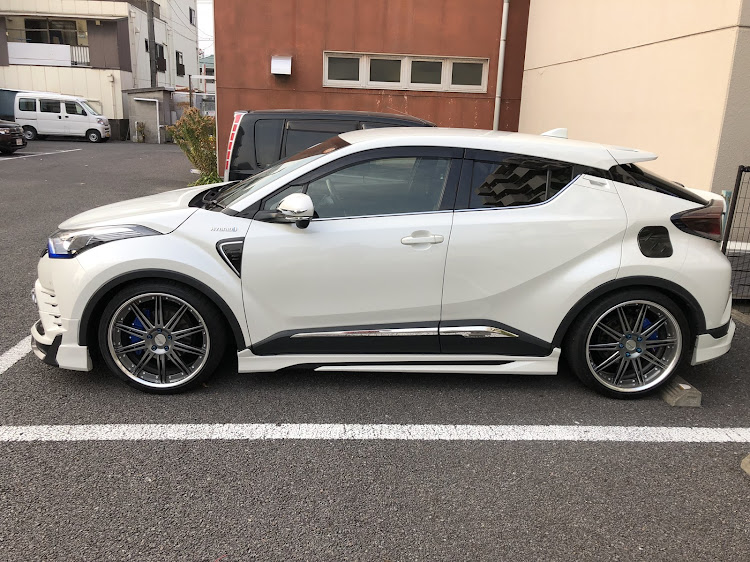 C-HRの花太郎さんが投稿したカスタム事例の投稿画像4枚目