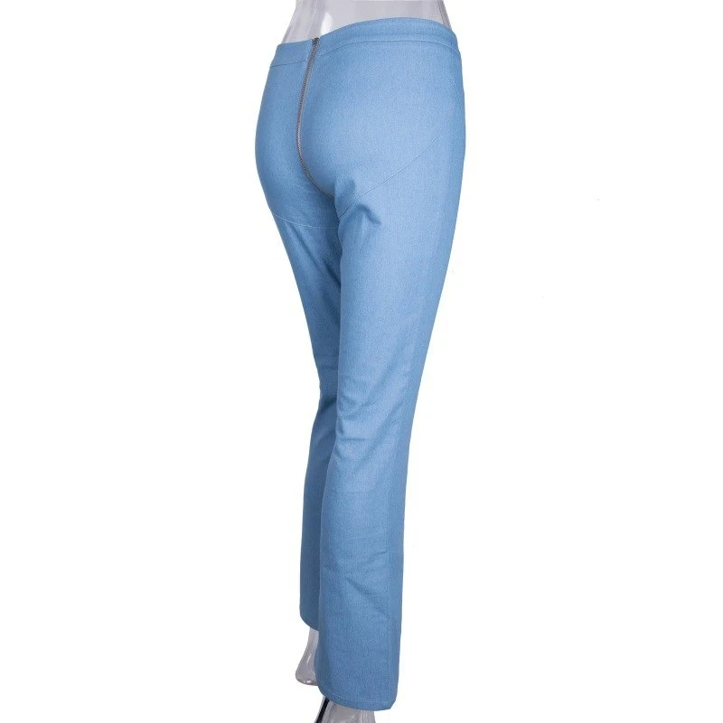 Jean skinny femme sexy bleu clair extensible denim club vintage pantalon évasé à fermeture éclair pour un look tendance.