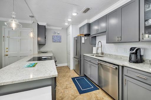 Apartment with pool 3