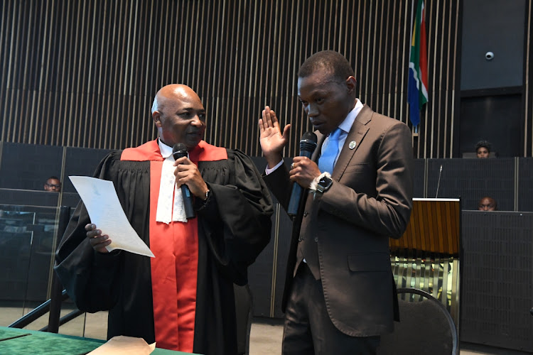 Johannesburg mayor Kabelo Gwamanda is sworn in.