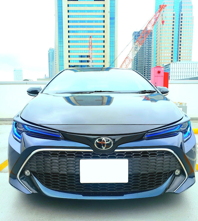 カローラスポーツの洗車・コロナウイルスに負けるな・ボンネットラッピング・ドライブ・テカリ具合に関するカスタム事例の投稿画像2枚目