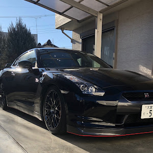 NISSAN GT-R R35